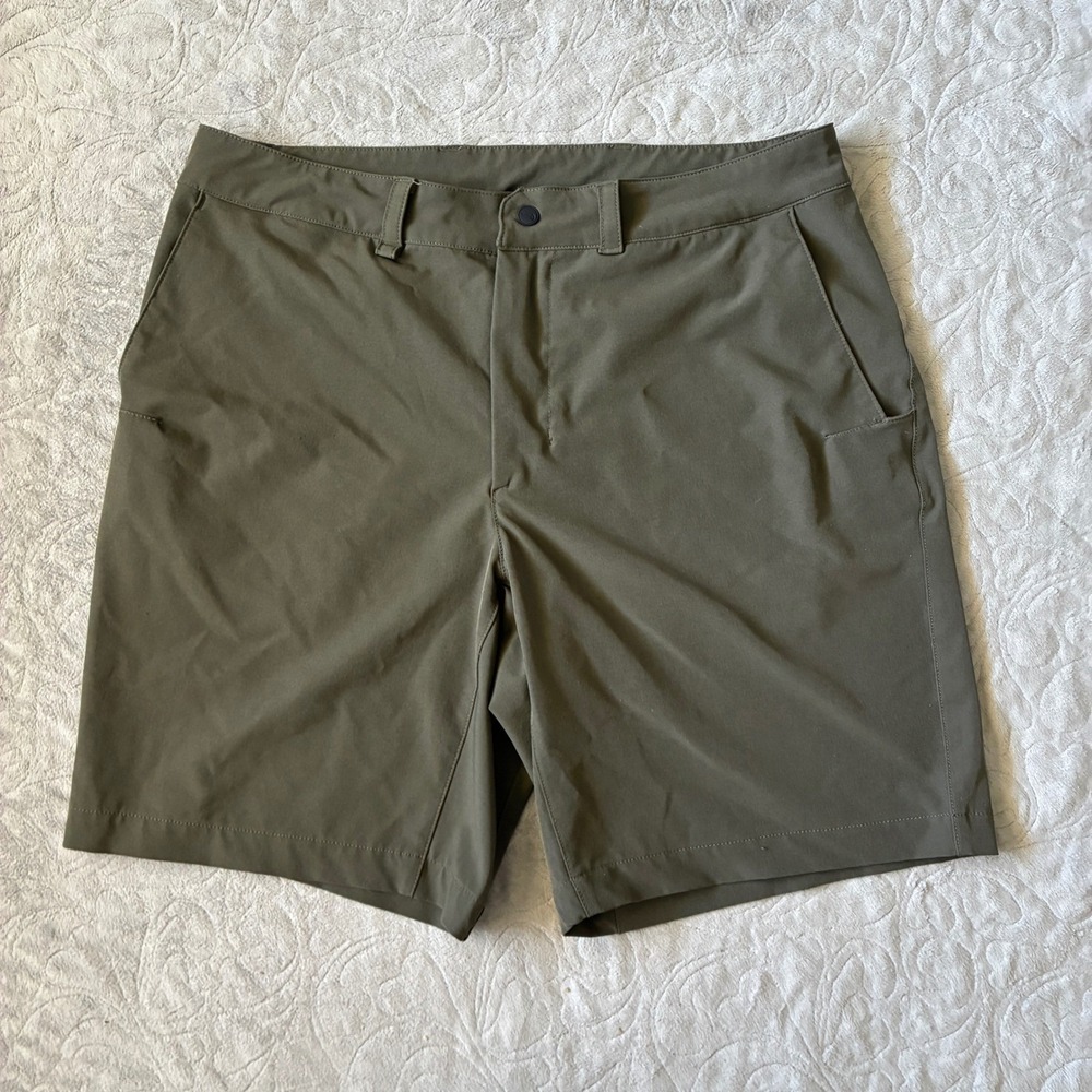 The North Face Mens Paramount Shorts Size 34 Hiking Outdoors